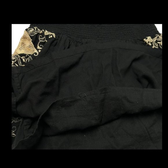 Gorgeous Lucky Brand Mini Black Embroidered Pull-On Skirt - Size Medium - Picture 2 of 6
